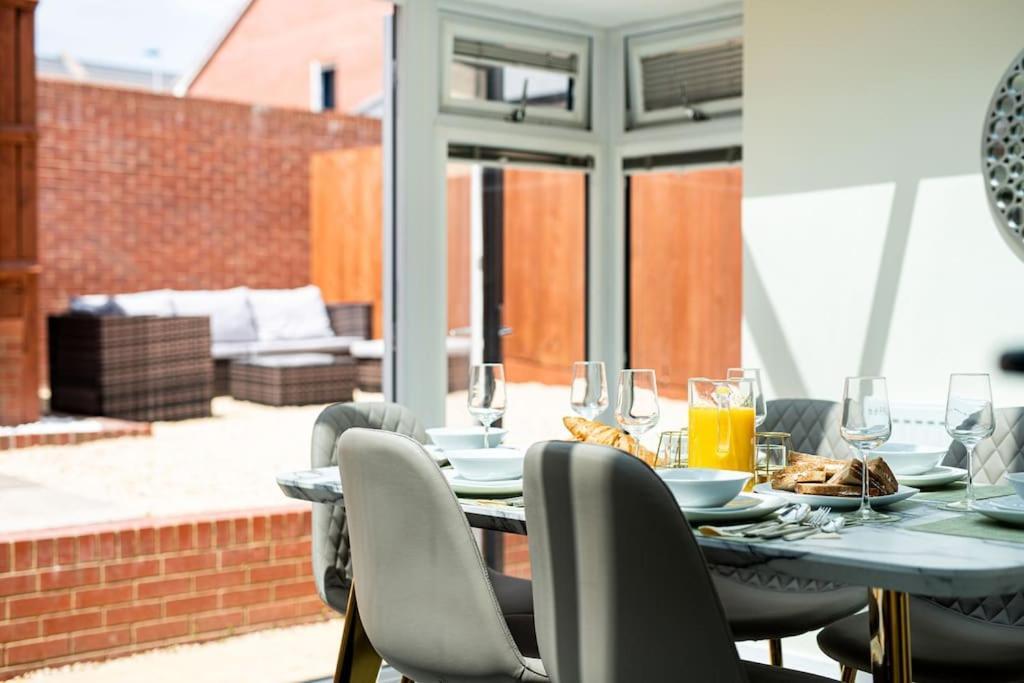 Hébergement de vacances Designed For Contractors And Families *